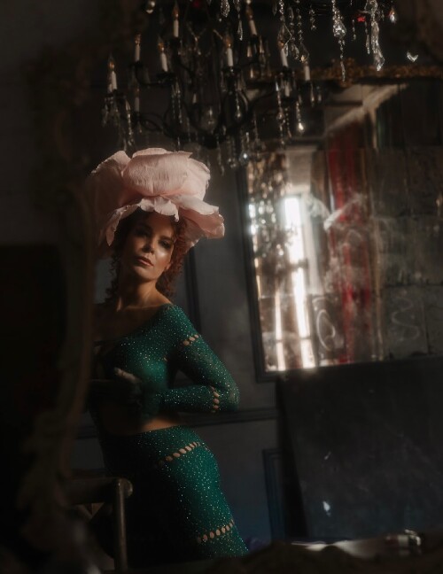 HaPpY HaLloWeEn Part 1 Bring forth Blush Queen of the Black Rose Garden A new card in Akiz 4fa1826ae