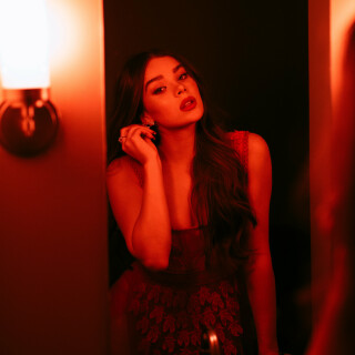 HaileeSteinfeldVMAred-5