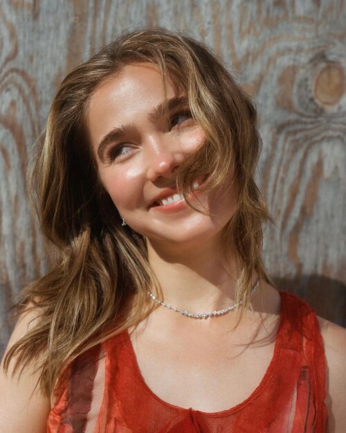 Haley Lu Richardson Natural Diamonds 1155b915e15421b8e8