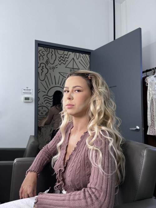 Haliey W 2d9dc1273658ef228