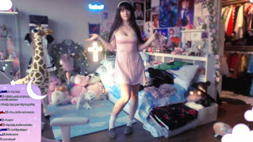 Hanging-Out-Stream-2022-11-14-00.00.35.633e5bb94de5a13a19a