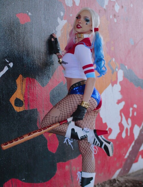 Harley Quinn 6