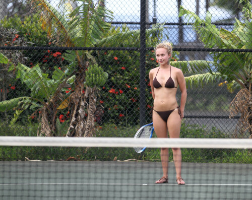 Hayden Panettiere bikini candids playing tennis in hawaii hq 11 122 531loc7aab8f6c3bfe312