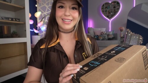 Heatherbby Delivery Girl Handles Your Big Package.mp4 snapshot 00.01.213df0f202c678a7f0d