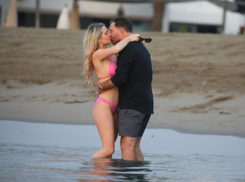 Helen Flanagan 614f750e3b35a0b30