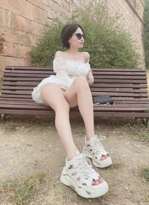 Hidori Rose CasualCastleTrip 18