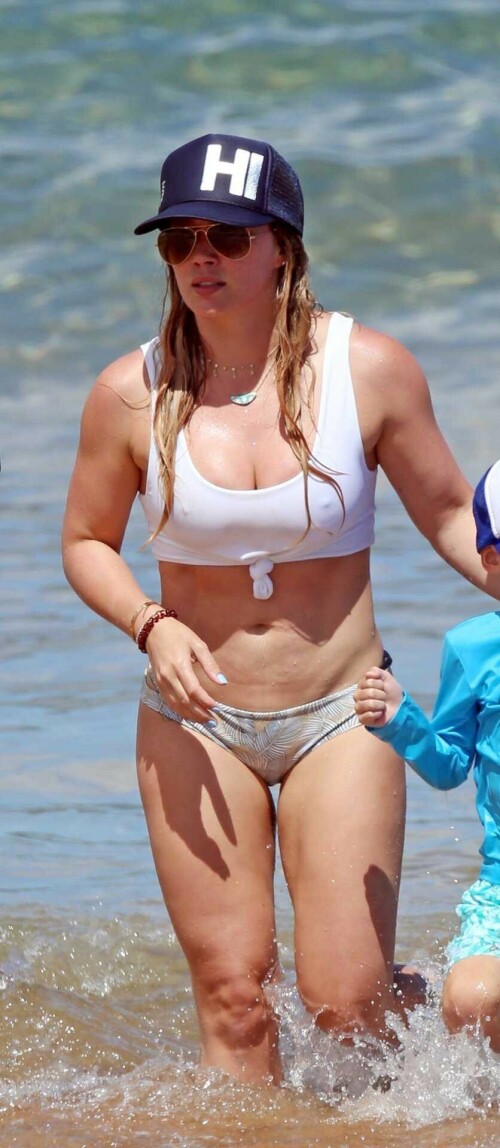 Hilary Duff in Bikini 114