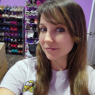 Hot-Pink-Sports-Bra-025a96d90eed7d1103