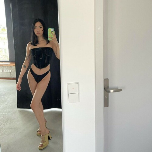 Hot Selfie Of Rina Sawayama 1