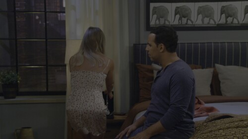 How.I.Met.Your.Father.S02E06.Universal.Therapy.2160p.DSNP.WEB DL.DDP5.1.HDR.H.265 NTb.mkv snapshot 1