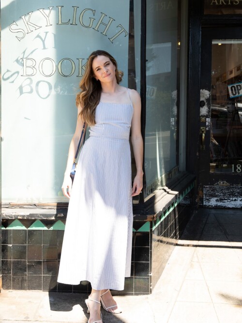 I could spend hours in a good bookstore.114d599e603521df