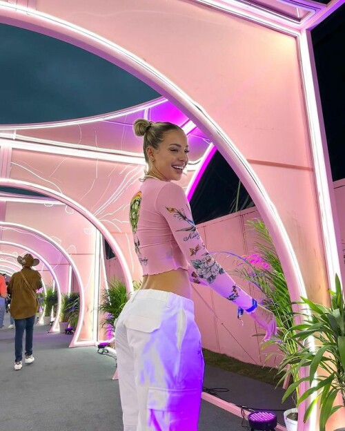 I wanna be where you are image5