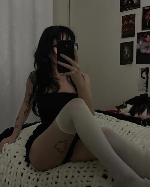 I want to be a vampireJPG7aa79fb4c4eea9be