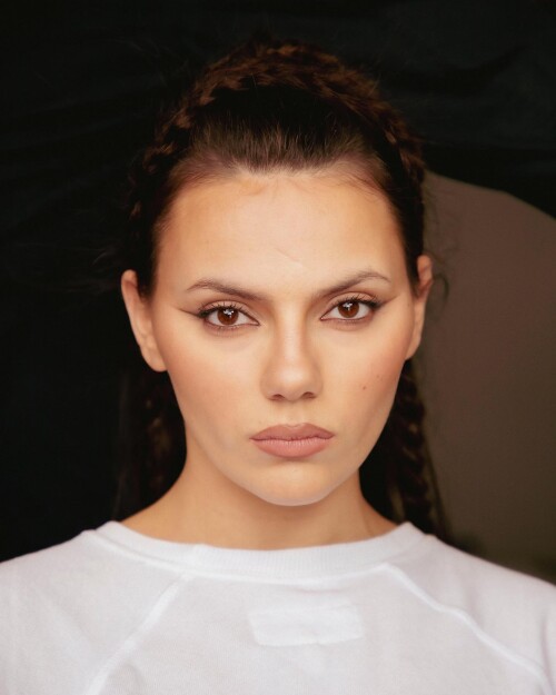 IG 19411bdd872eed80d