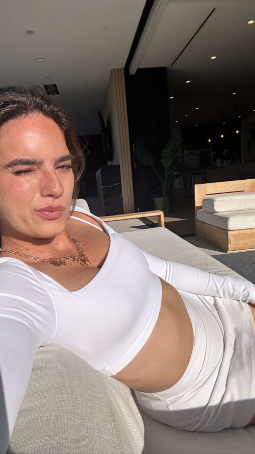 IHQM1NqSr7awfHzwxEW8P.1023fc000e9c624168f3