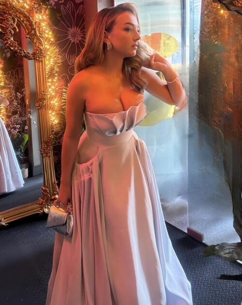 IMG 012698360330d6de4839