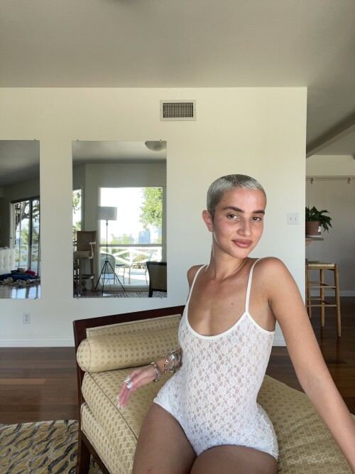 IMG 0190e690ebbf23e7378d