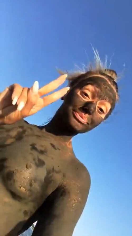 IMG 03666fd1eb098f38b215