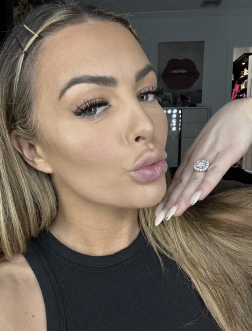 IMG 063047b9178e8664f54a