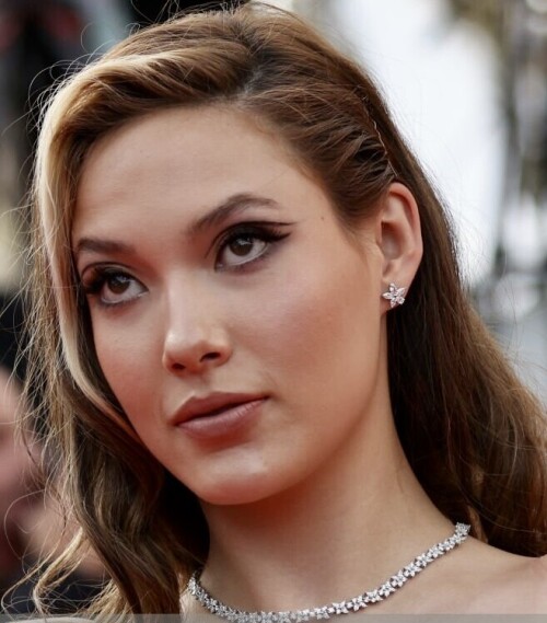 CANNES, FRANCE - MAY 26: Eileen Gu attends the screening of "Broker (Les Bonnes Etoiles)" during the 75th annual Cannes film festival at Palais des Festivals on May 26, 2022 in Cannes, France. (Photo by Vittorio Zunino Celotto/Getty Images)