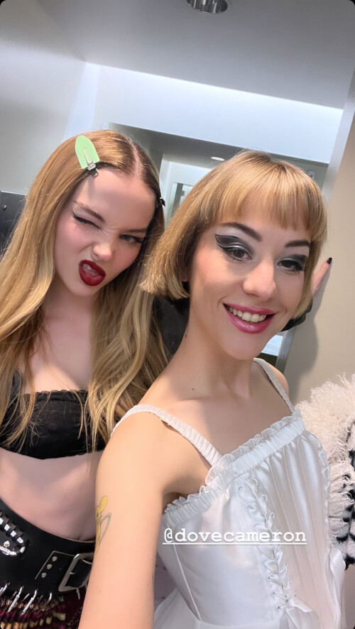 IMG 080888f72320cb2bd541