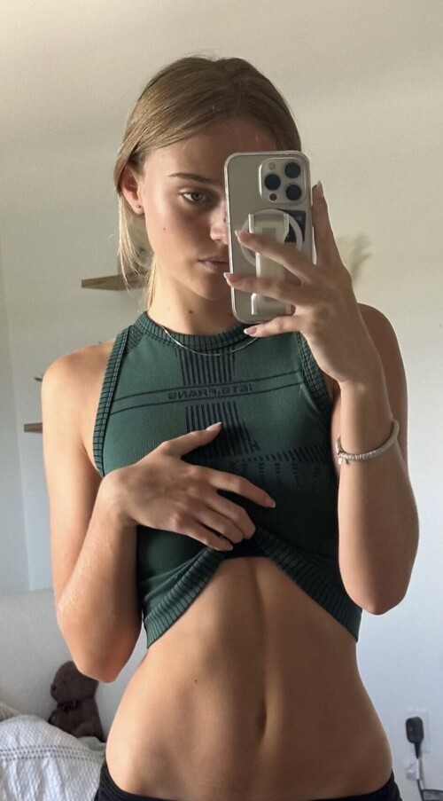 IMG 1031263a2fda3042de09