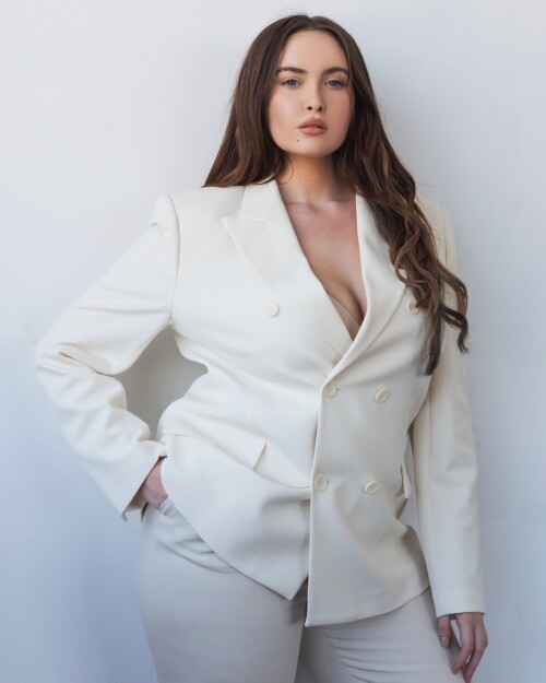 IMG 105403d7f7c96b733a44