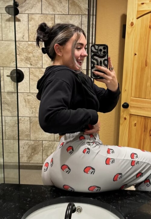 IMG 10688347adefec76c01a