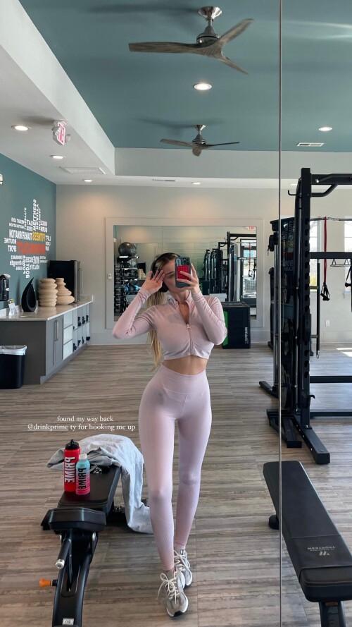 IMG 11495a34d922e6d749d5