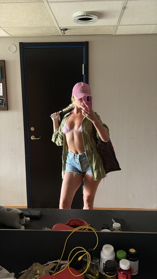 IMG 120526d7b90fd84128c6