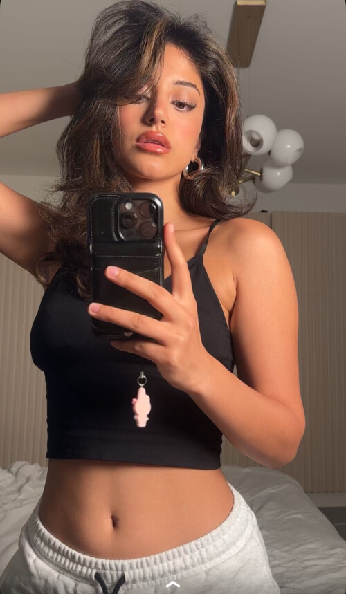 IMG 1206d700cc6f59c93549