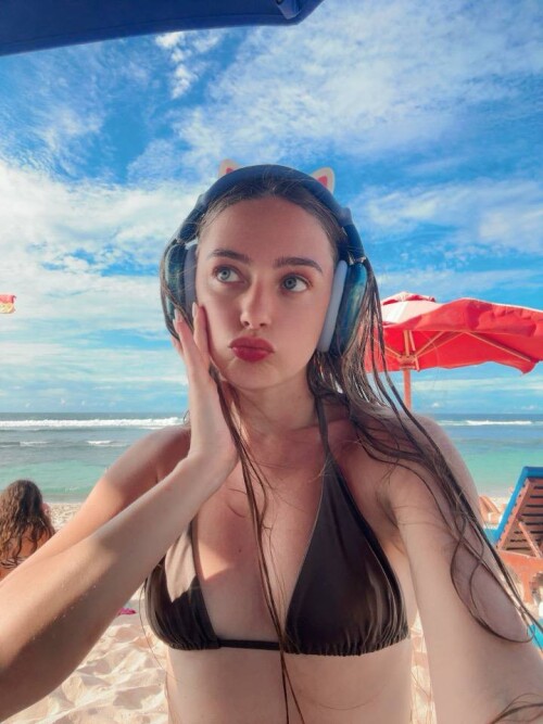 IMG 12070e6024e1a8d27556