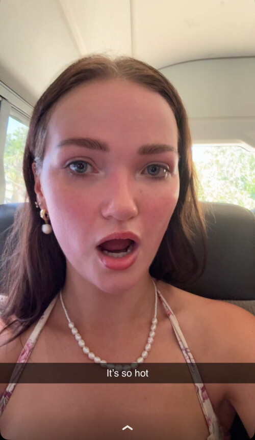 IMG 12159d8559fd84a7c75a