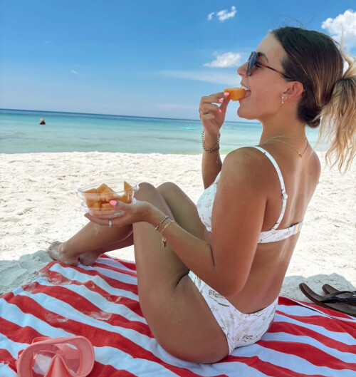 IMG 123257131c9799f40452