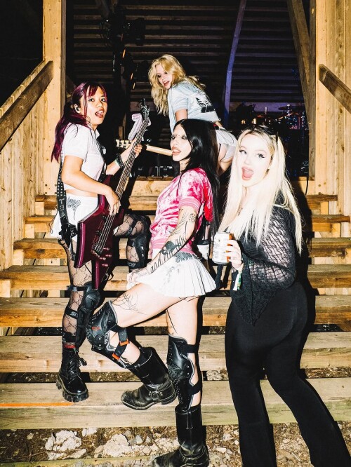 IMG 129479a8408fa1bf282a