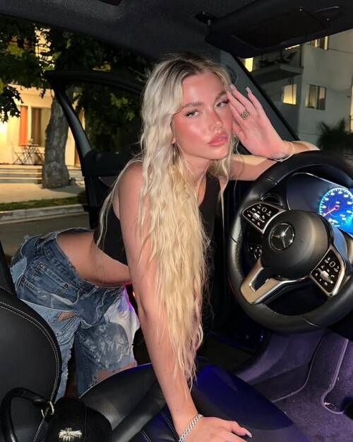 IMG 15212513af51799cece3