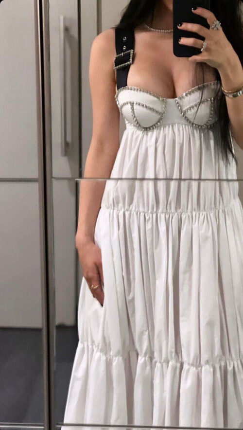 IMG 157899a4b75bb5bd84d5