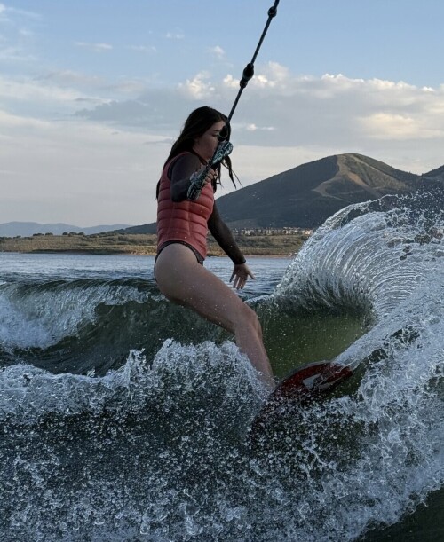 IMG 1600a569dfa40b4ee1c9