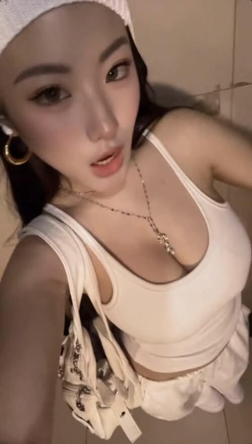 IMG 1945acbc21e9a0df5515