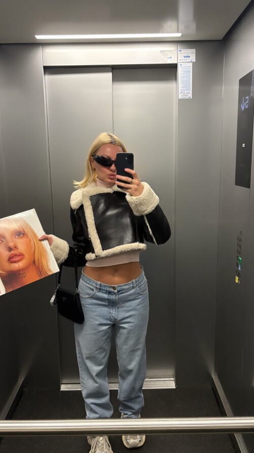 IMG 2110425f687b3da0e280