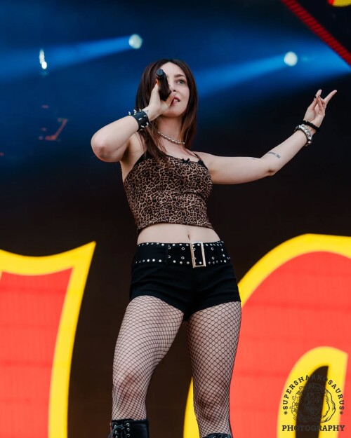 IMG 2181175629aa834ea555