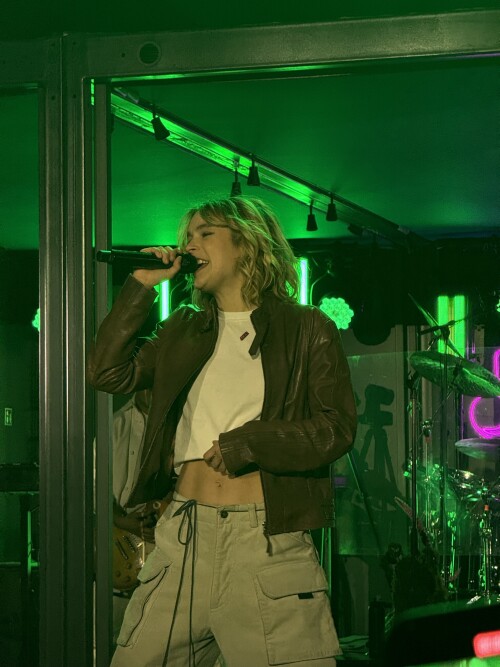 IMG 221728c2e63842e7d630