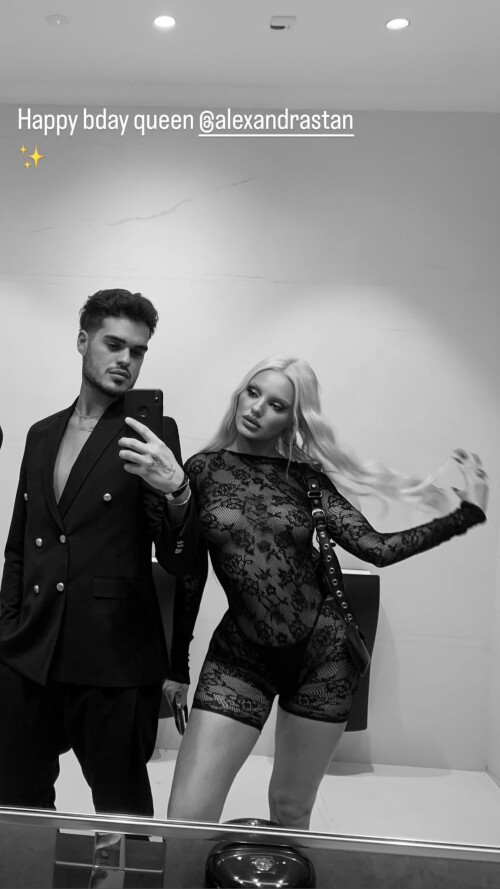 IMG 2217f81d6aef7b28afc7