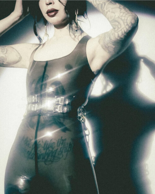 IMG 22864c9db2afe0566896