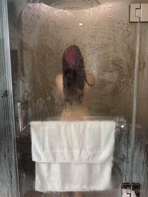 IMG 23726755fa592de948e1