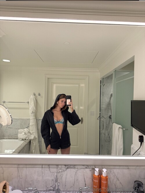 IMG 24389d8950275dc7a71f