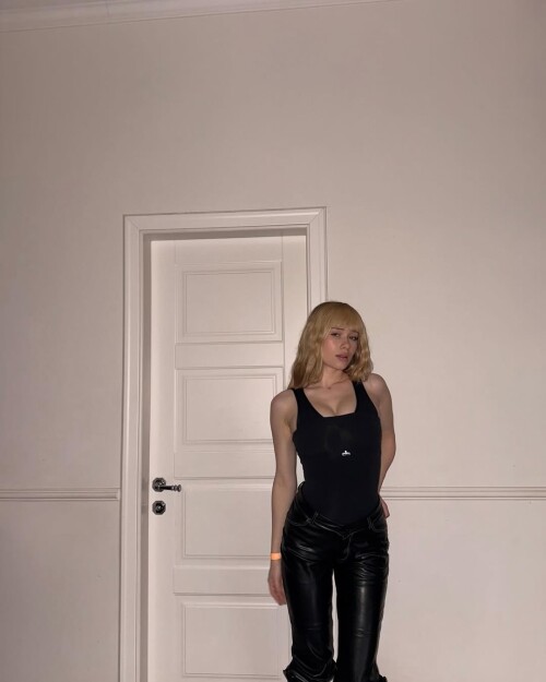 IMG 25120ae6878a03b9de54