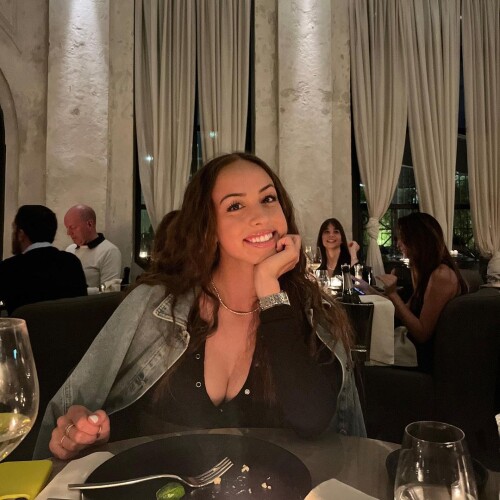 IMG 2512437e7e4879323be5