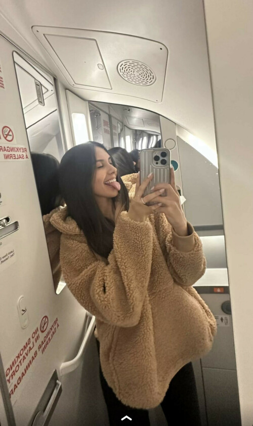 IMG 2525763c63b162b8b66e