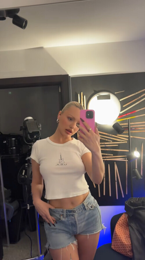 IMG 255241f4f7a49530c6c9